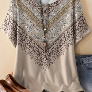 Bold Multicolor Casual Tee for Everyday Wear