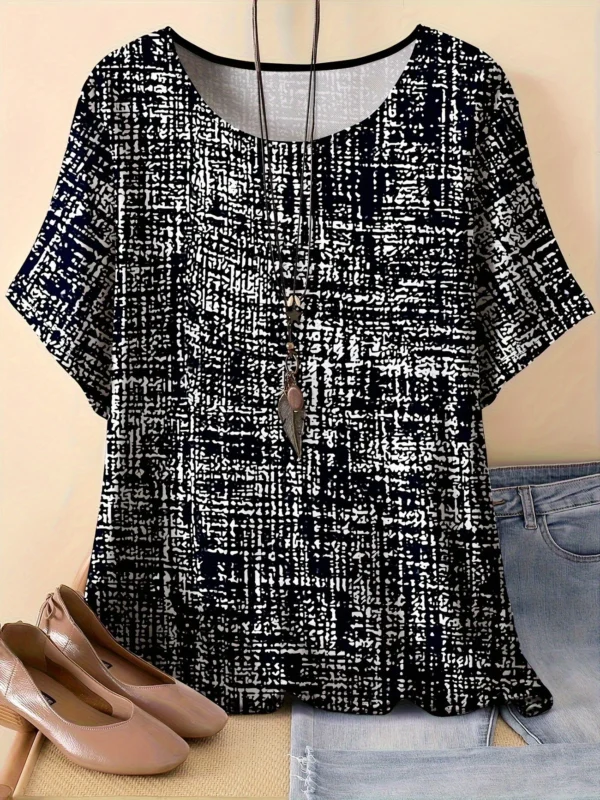 Bold Multicolor Casual Tee for Everyday Wear