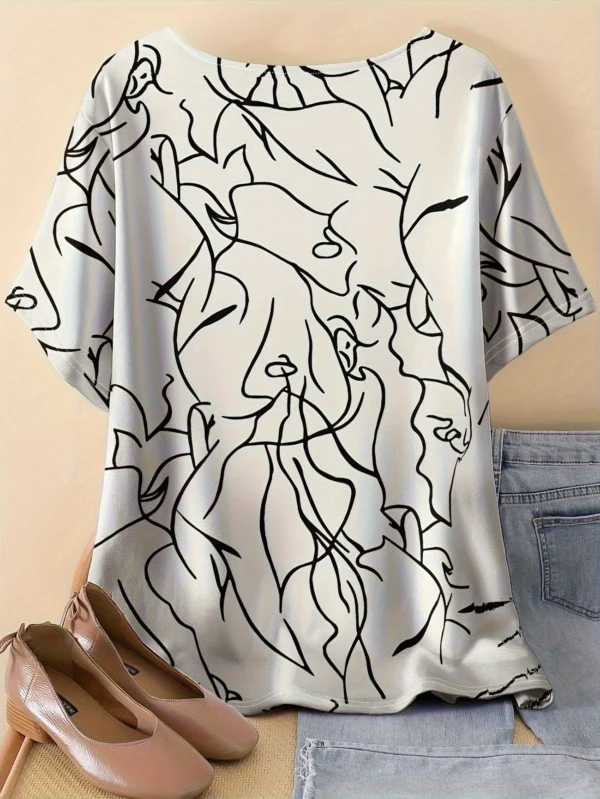 Bold Multicolor Casual Tee for Everyday Wear - Image 2