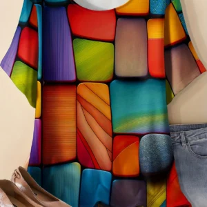 Bold Multicolor Casual Tee for Everyday Wear
