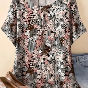 Bold Multicolor Casual Tee for Everyday Wear