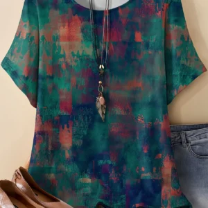 Bold Multicolor Casual Tee for Everyday Wear