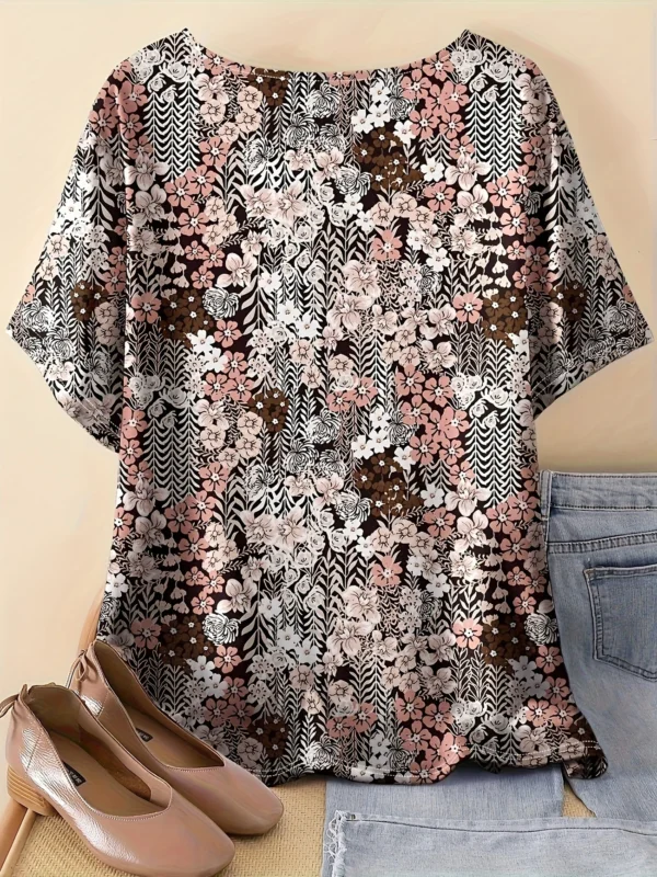 Bold Multicolor Casual Tee for Everyday Wear - Image 2