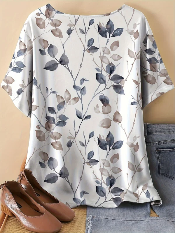 Bold Multicolor Casual Tee for Everyday Wear - Image 2
