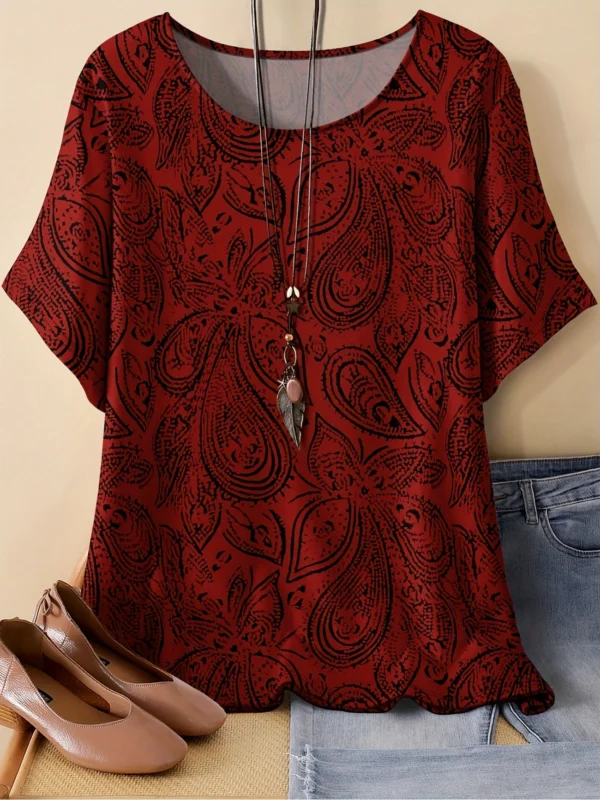 Bold Multicolor Casual Tee for Everyday Wear