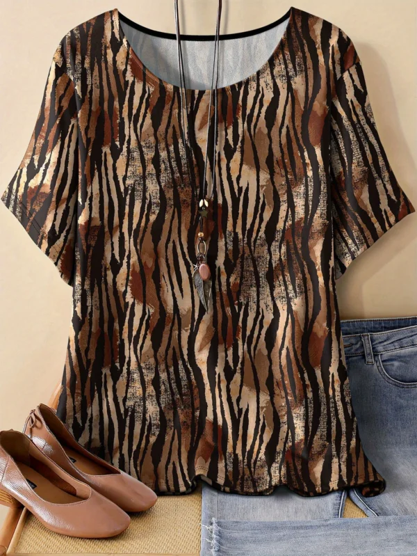 Bold Multicolor Casual Tee for Everyday Wear