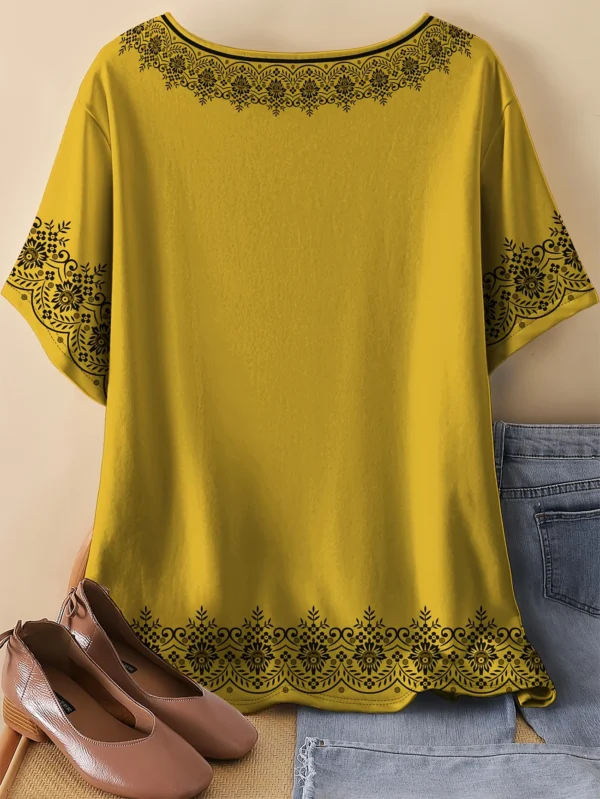 Bold Multicolor Casual Tee for Everyday Wear - Image 2