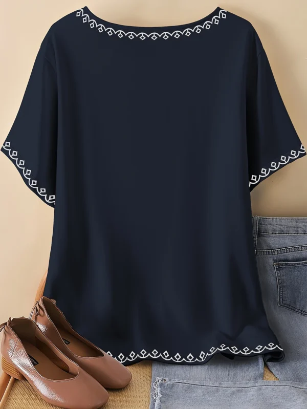 Bold Multicolor Casual Tee for Everyday Wear - Image 2