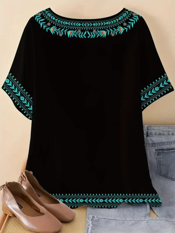 Bold Multicolor Casual Tee for Everyday Wear - Image 2